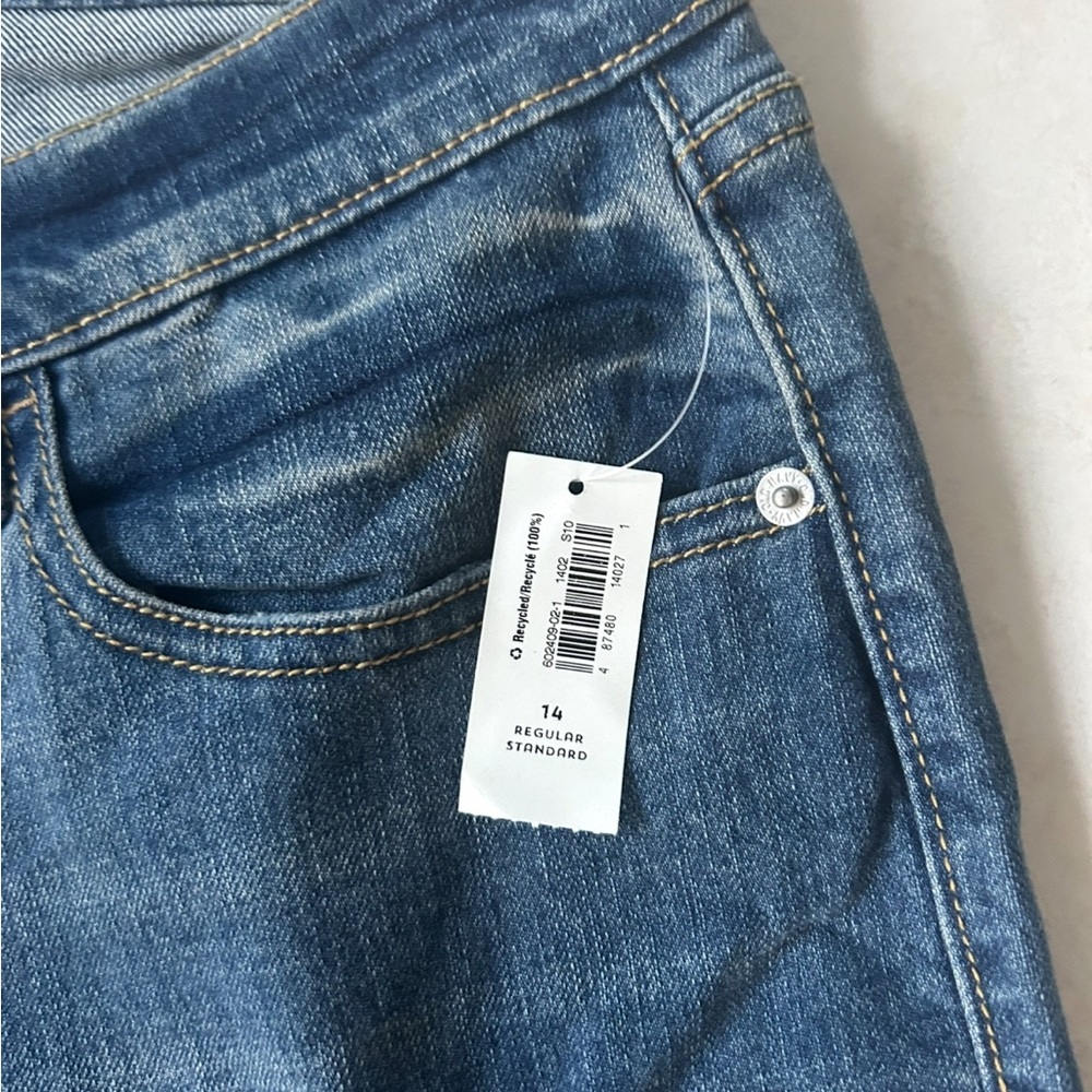 NEW Boyfriend jeans - Picture 4 of 6